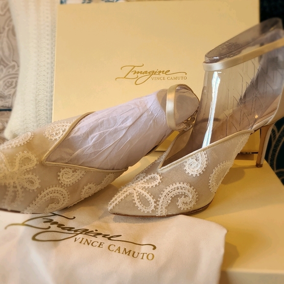 Imagine by Vince Camuto Marha Bridal Pumps - Picture 1 of 5